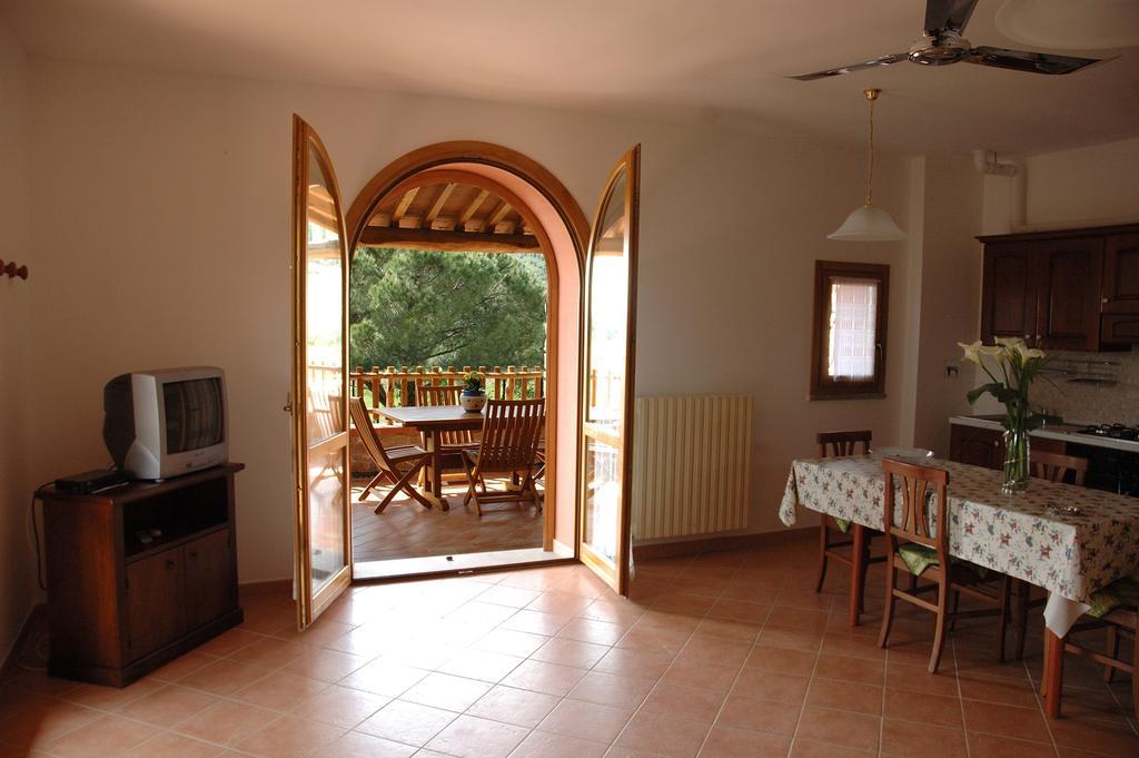 Agriturismo Podere Gozzuto Gavorrano Ruang foto